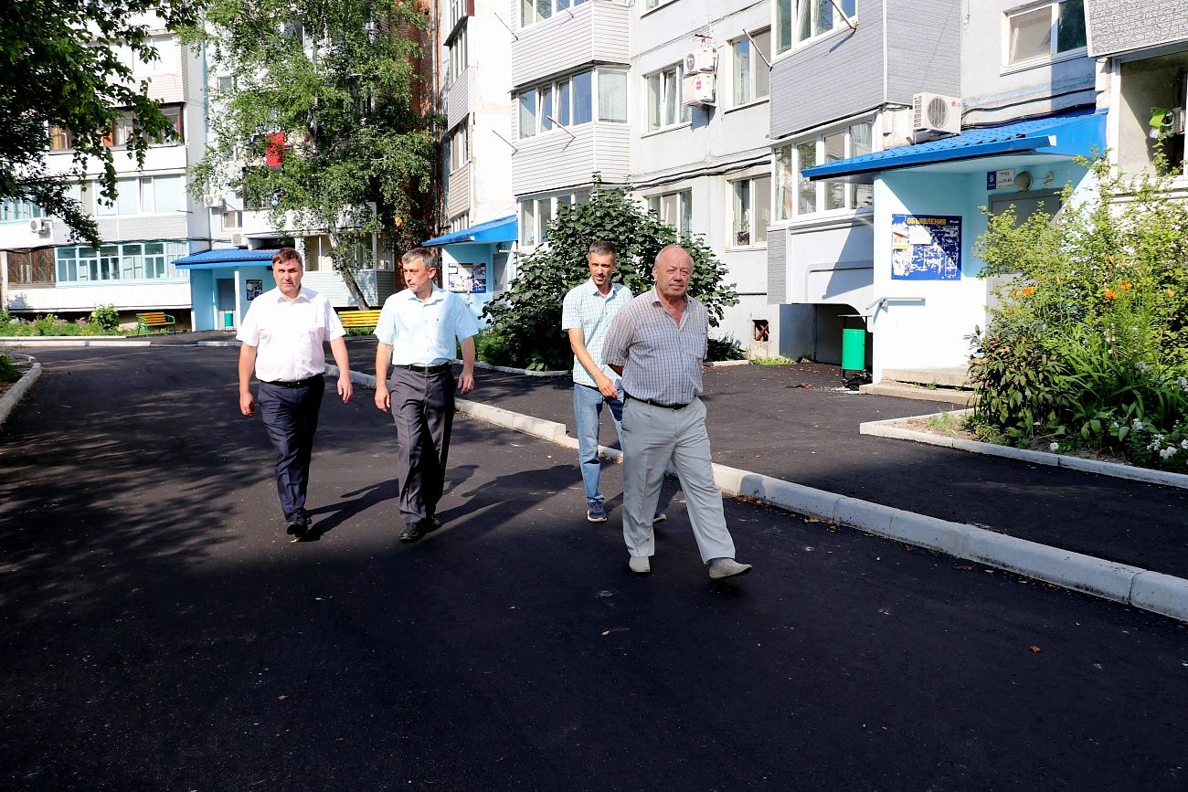 В Уссурийске продолжается приемка благоустроенных дворов | 26.07.2023 |  Уссурийск - БезФормата